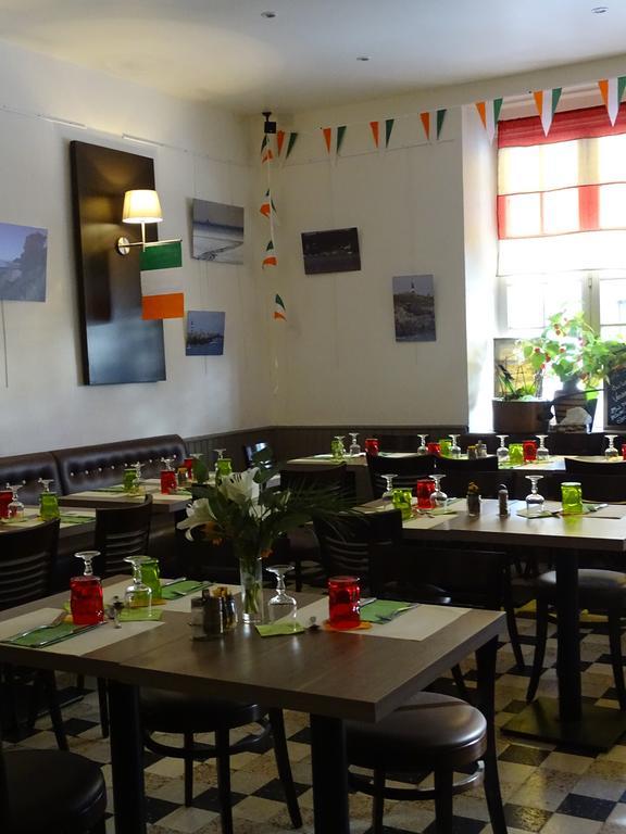 Hotel Restaurant Du Commerce La Gouesnière Zewnętrze zdjęcie