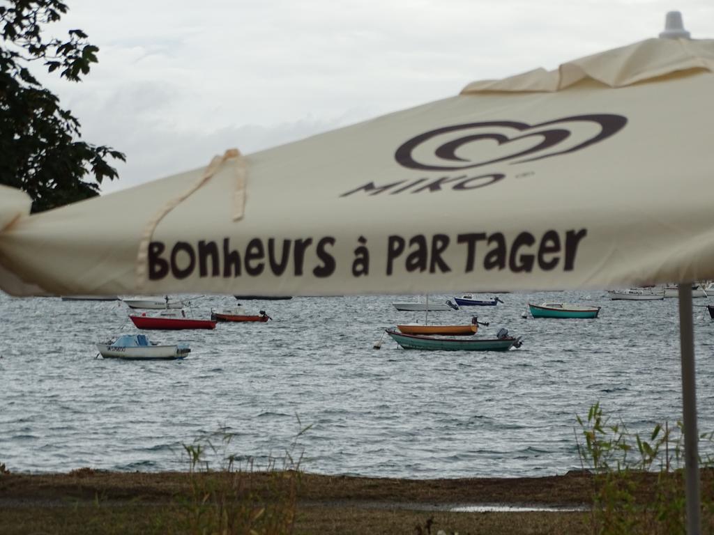 Hotel Restaurant Du Commerce La Gouesnière Zewnętrze zdjęcie