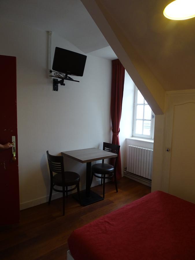Hotel Restaurant Du Commerce La Gouesnière Pokój zdjęcie